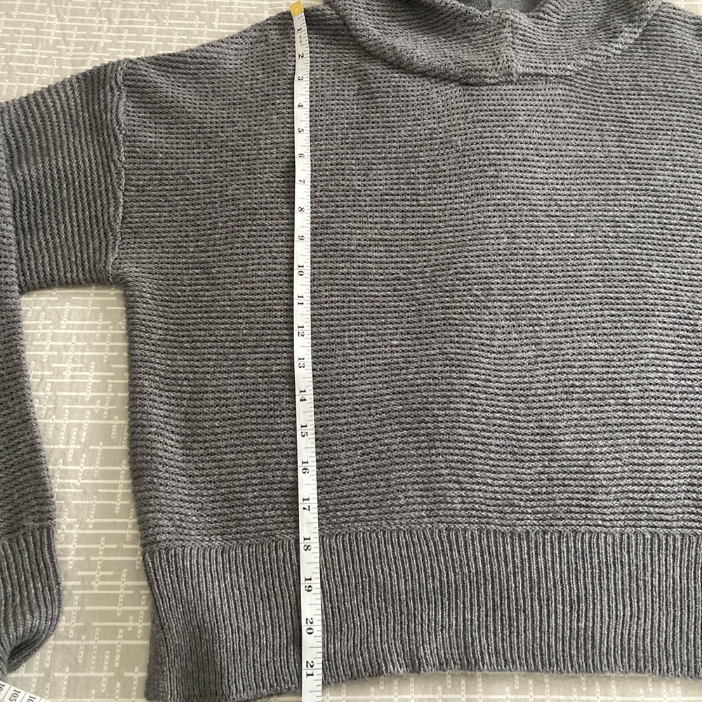 All In Motion Hooded Sweater - Picture 11 of 11